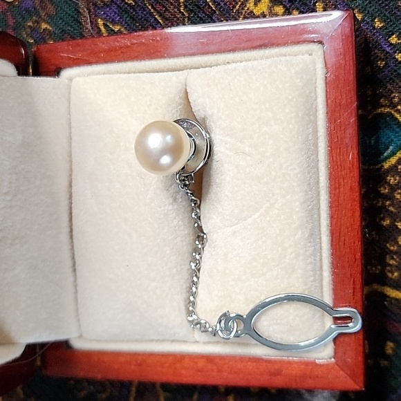 Real pearl tie brooch pin (metal) - Picture 2 of 4